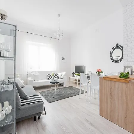 P&o Andersa Intraco Apartman *