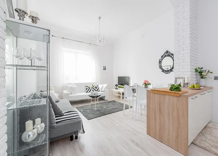 P&O Apartments Andersa Intraco Apartment Warsaw