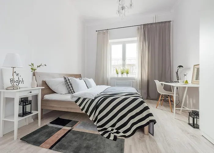 P&O Apartments Andersa Intraco *